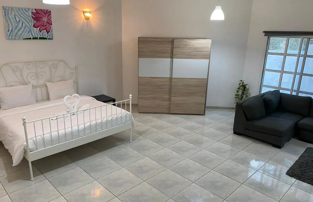 Comfortable Private Rooms In Compound Housing-1
