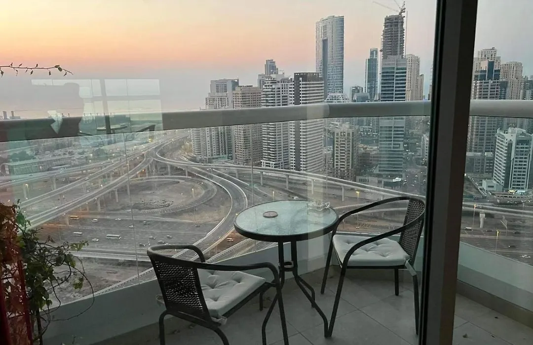 Cozy Room Close To Dmcc Metro Station-1