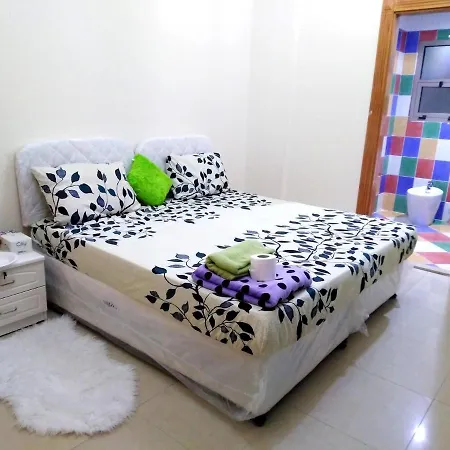 Bright Sunshine Holiday Home Shared Apartments-3