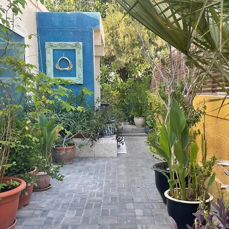 Tropicana Guestroom 7 Min Walk From The Beach-3