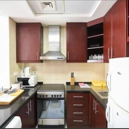 Amazing Dubai Studio-2