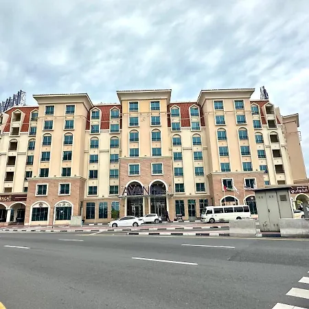 The Center Residence-2