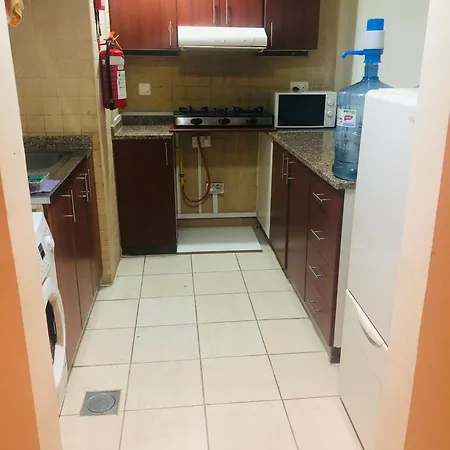 Private Bedroom In 1 Bhk With Burj View-2
